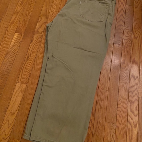 Levi 52x30 Khaki Denim Pants - Picture 2 of 3